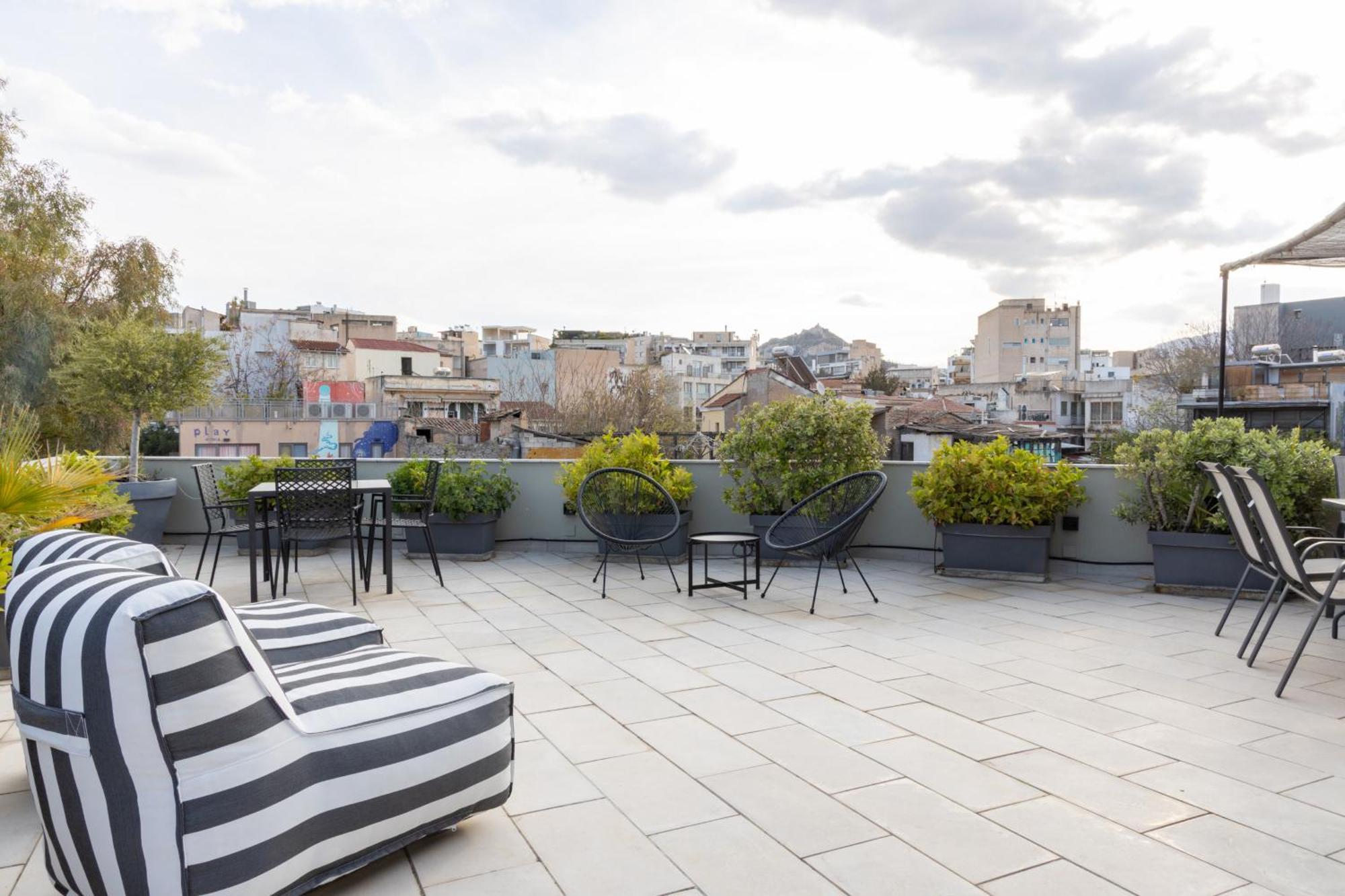 85 Sqm In The Heart Of Athens Shared Rooftop Deck Екстер'єр фото